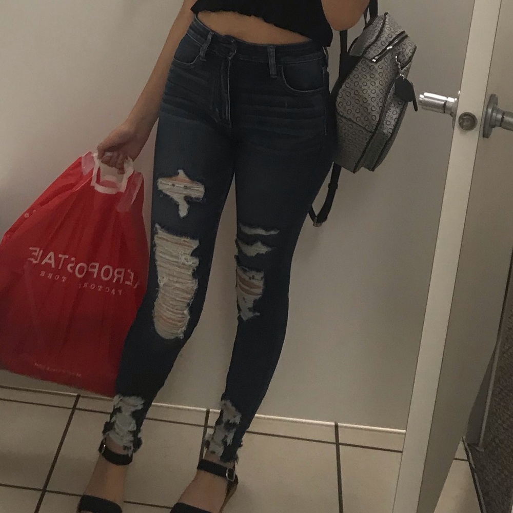 American Eagle High waisted skinny jeans